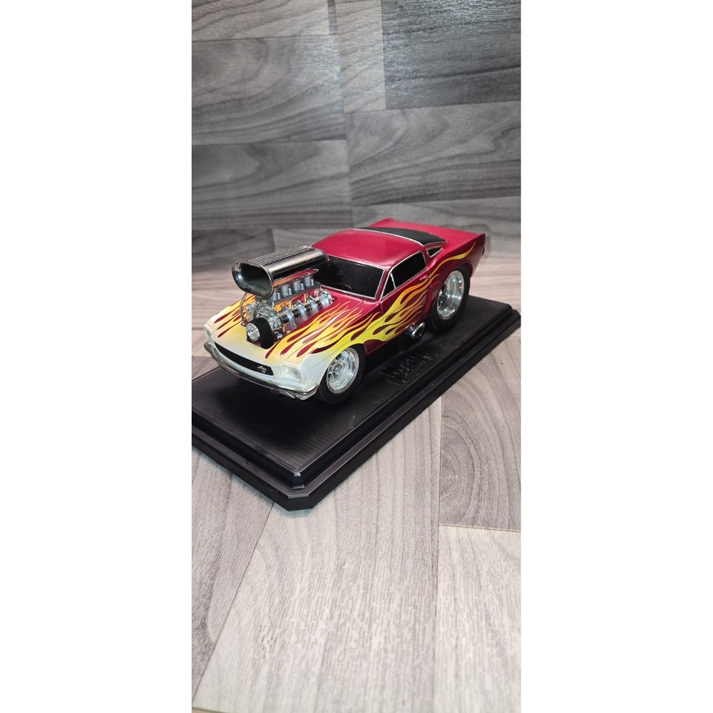 Muscle Machines '66 Mustang 1/18 Die Cast Toy Car No Box